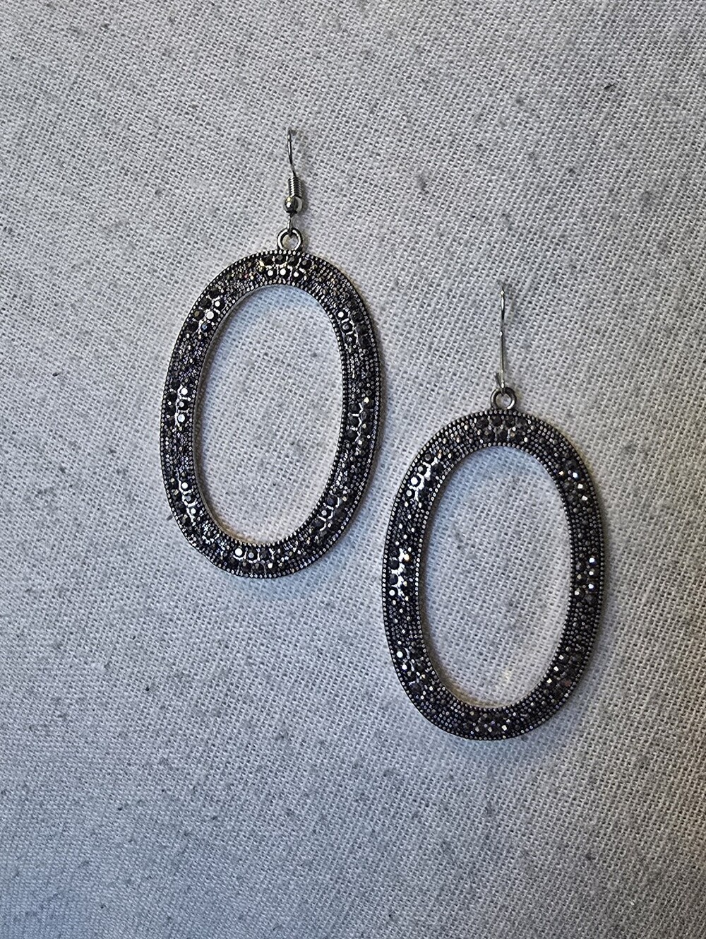 Silver Tone Oval Dangle Earrings - Elegant Women Jewelry